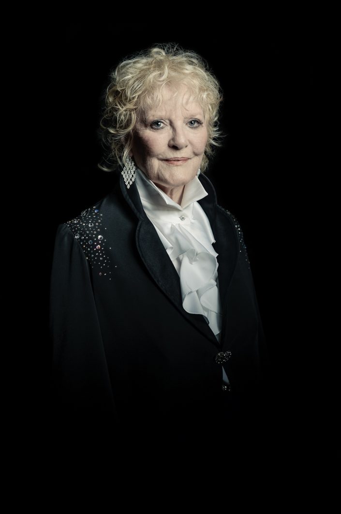 Petula Clark by Julien ZANNONI