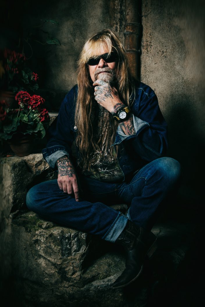 Chris Holmes - guitarist by Julien ZANNONI