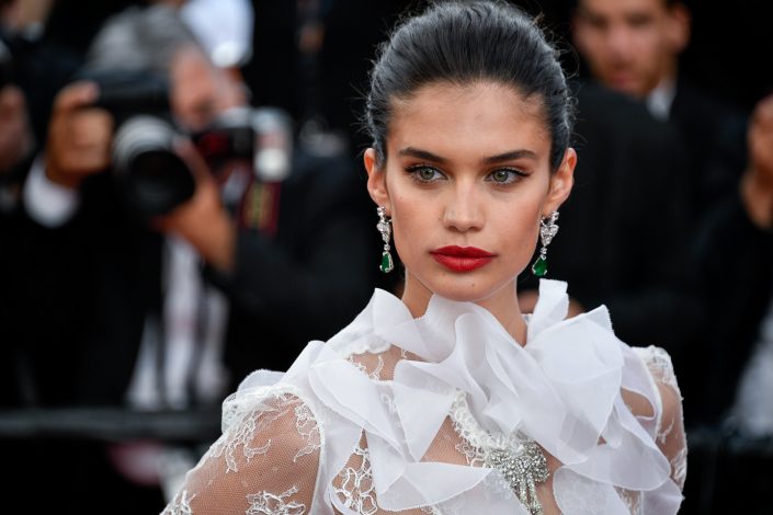 Sara Sampaio - Cannes 2017