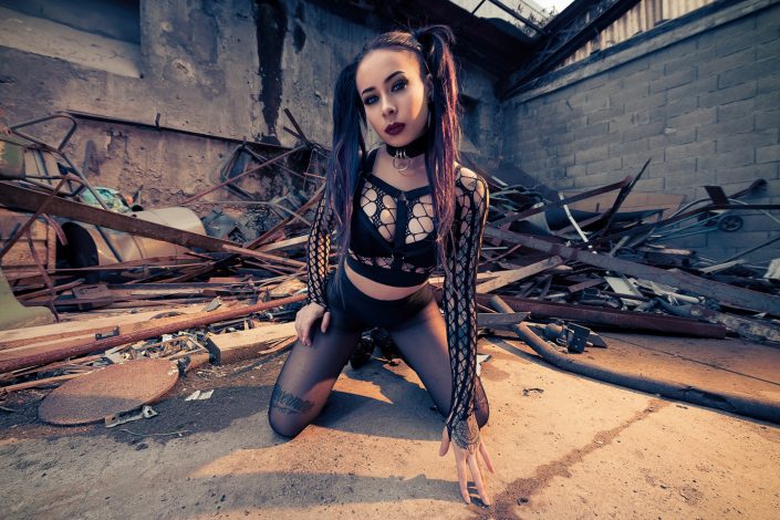 Rock model Manon Nadolny by Julien ZANNONI